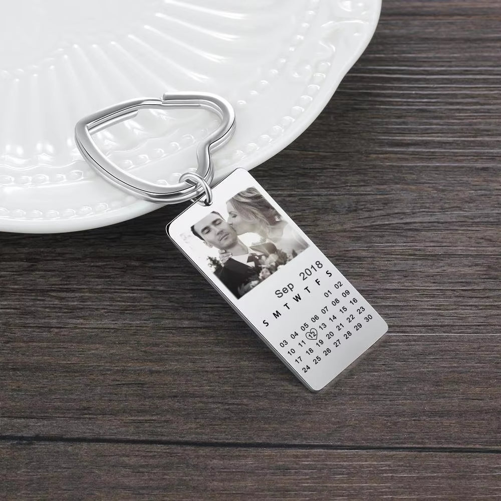 Mother Kids Personalized Calendar Photo Keychain Engraved with Your Date Text Stainless Steel Keyring Wedding Anniversary Gift